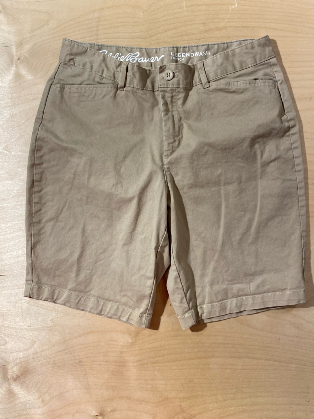 Eddie Bauer  Curvy Khaki Shorts 10 (SA)
